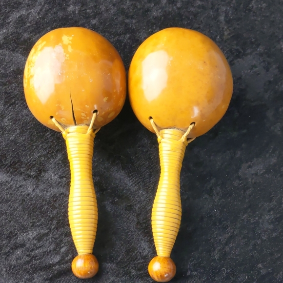 Vintage Handpainted Mexican maracas - Picture 4 of 7